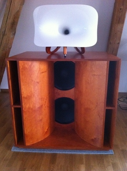 Hornst_nder oval Kirschrot 21.jpg